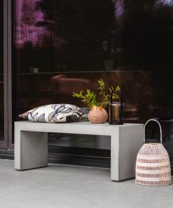 Plantering & Möbler