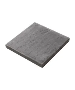 Skönare än vanlig skiffer. St Eriks Structura är oregelbundet mönstrad och ger den lagda ytan mycket karaktär. Plattorna behöver impregneras för bästa resultat.