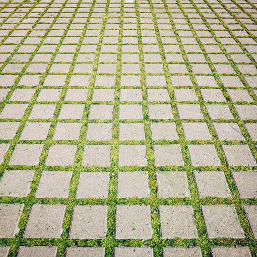 När du vill ha en körbar grön yta använder du denna gräsarmering i serien Munksten-Gräsmunk.
