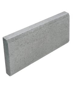 Perfekt när du vill avgränsa t.ex. din gräsyta eller vid en plantering i trädgården. Finns i naturgrå och antracit.