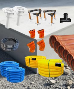 Paket med avloppsrör och tillbehör för en husgrund